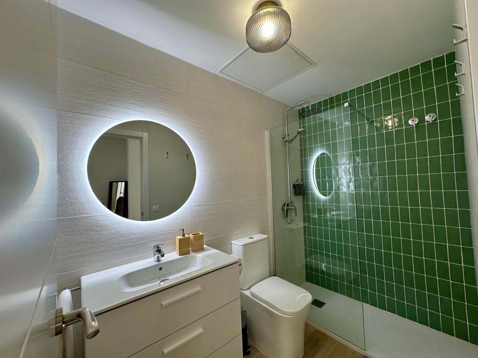 Atico Con Solarium Y Bbq Cerca Del Centro 6 Pax Apartment Малага Екстериор снимка
